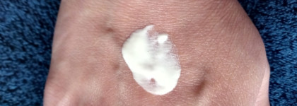 Солнцезащитный крем-флюид с spf 50 с гиалуроновой кислотой и D-пантенолом Kleona