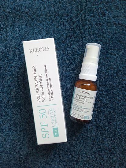 Солнцезащитный крем-флюид с spf 50 с гиалуроновой кислотой и D ...