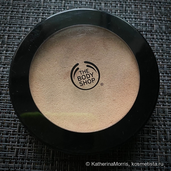 The Body Shop Matte Clay Powder в оттенке 015: неплохая матирующая ...
