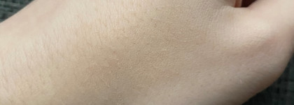 The Body Shop Matte Clay Powder в оттенке 015: неплохая матирующая пудра в отвратительном футляре