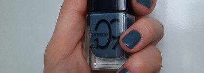 Фантасмагория в цвете с лаком Catrice Iconails в оттенке 109 Sneakers & Denim