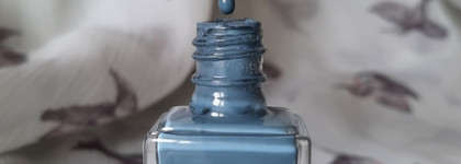 Фантасмагория в цвете с лаком Catrice Iconails в оттенке 109 Sneakers & Denim