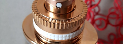 Потрясающая глянцевая клубника в Boucheron Quatre Boucheron