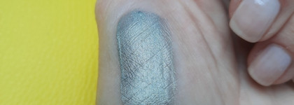 Четыре продукта и макияж глаз за три минуты. Как я тени между собой дружила