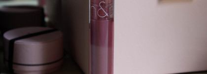 Палочки твикс: блески для эффекта стеклянных губ Rom&nd Glasting Color Gloss в оттенках 03 Rose Finch и 05 Dim Mauve