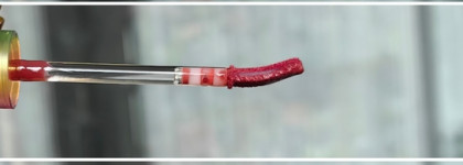 Сочный нюд на каждый день с блеском-желе Arive Makeup Glimmerverse Thirst Aid Lip Gelee в оттенке 06 Cherry Fizz