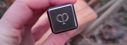 Cle De Peau Beauty Radiant Liquid Rouge Shine # 7 Red Currant