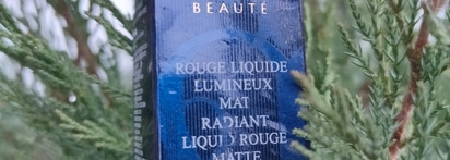 Жидкая губная помада 'Clé de Peau Beauté" Radiant liquid rouge matte &103 "Нектар"