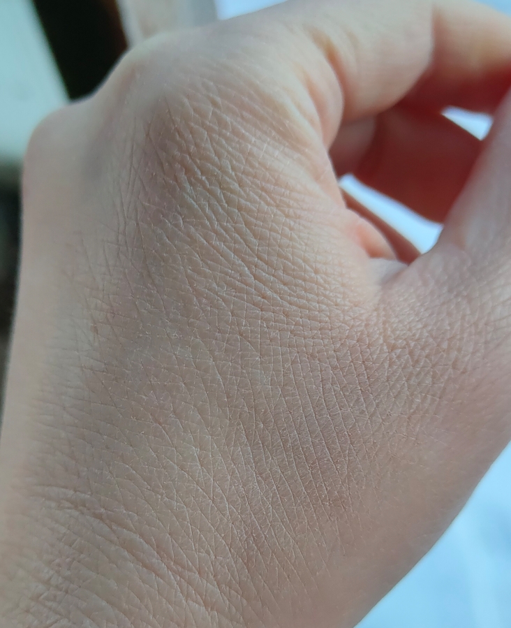 Практически слился с кожей