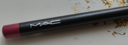 Любимый продукт бренда MAC. Карандаш для губ MAC lip pencil # "Soar'