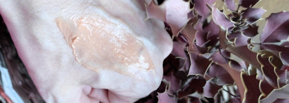 Маска с красной глиной Омоложение и лифтинг для всех типов кожи включая чувствительной с гидролатом розы от Крымской розы