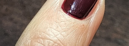 Бордовые лаки. Ух. До или после придется выпить