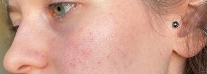 Chupa Chups Candy Glow Cushion Strawberry (1.0 Ivory)