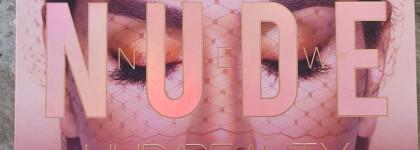 Если бы мне предложили оставить только одну палетку теней, это была бы Huda Beauty New Nude Palette