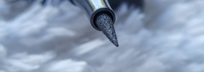 Казаться, а не быть: Seventeen Ultra Black Jet Liner Waterproof