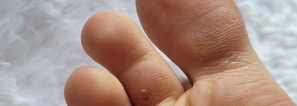 Секрет идеальных пяточек! Уход для ног от Grattol: кератолитик от натоптышей, скраб и воск