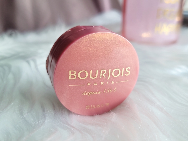 Легендарные румяна Bourjois Blush в оттенке 33 lilas d'or и мое о них негативное мнение