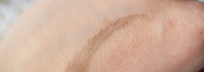 Seventeen: румяна с жемчужным блеском и карандаш для бровей