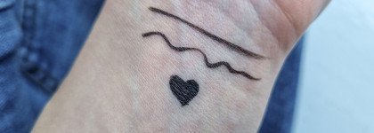 Так ли хорош этот фломастер с кисточкой? Relouis Waterproof Eyeliner With Brush Tip black