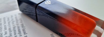 Райская птица Cle De Peau Beauty Radiant Liquid Rouge Shine в оттенке 5 Bird Of Paradise