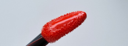 Райская птица Cle De Peau Beauty Radiant Liquid Rouge Shine в оттенке 5 Bird Of Paradise