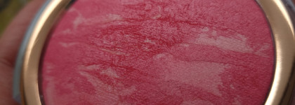 Сочные розовые румяна Catrice Cheek Lover Marbled blush в оттенке 010 Dahlia Blossom