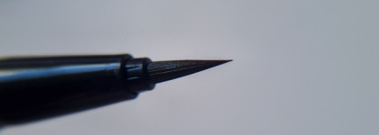 Для ювелирных стрелочек! Коричневая подводка с кисточкой B.colour Capsule professional 02 Brown Art