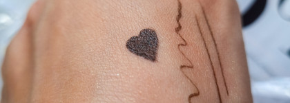 Для ювелирных стрелочек! Коричневая подводка с кисточкой B.colour Capsule professional 02 Brown Art