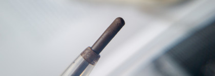Карандаш, которому не страшны огонь, вода и медные трубы: Influence Beauty Spectrum Eye pencil kajal в оттенке 02