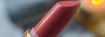 Buenos días, señorita! Глянцевая помада-бальзам для губ Uvinion в оттенке Senorita