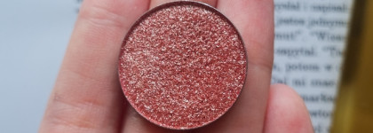 Ваше розовое сиятельство. Спаркл для нежного и романтичного макияжа Bernovich Sparkle x36