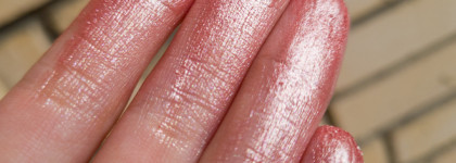 Ваше розовое сиятельство. Спаркл для нежного и романтичного макияжа Bernovich Sparkle x36