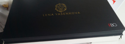 Большой обзор на большую универсальную палетку для макияжа "Лена Ясенкова" от RBG