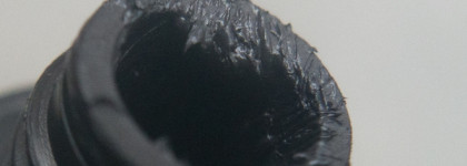 Экстра чёрная удлиняющая тушь с микрофиброй Layla Cosmetics The Longer the Better extra black mascara