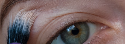 МК Классический черный смоки с металлическим акцентом на подвижном веке