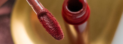 Divage опять выпустили хит! Стойкая глянцевая помада (тинт) Divage Glaze Fusion в оттенке 04 Sangria