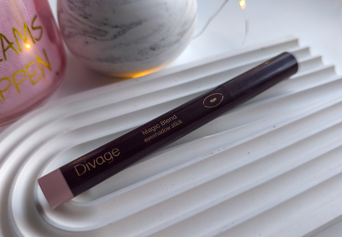 тени для век