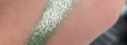 Зеленый спаркл? Почему бы и да? Limoni Eye Shadow Prism в оттенке 16 Onyx