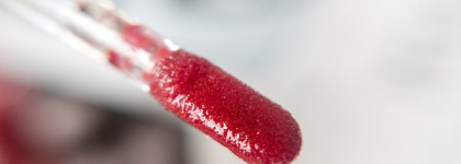 Ярче, пухлее, моложе. Лучшее масло для губ Elian Lip Oil в оттенке 03 Dolce