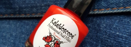 Эффектный маникюр с красным лаком EL Corazon Kaleidoscope «Красотека» 04 Девушка в красном