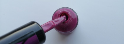 Пурпурный - цвет королей. Лак Rimmel 60 Seconds Flip Flop Fashion в оттенке 336 Violet En Vogue