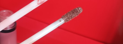 Обожаю эти блески! NYX Lingerie gloss в оттенках Maison и Euro Trash