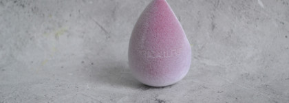 Вельветовый безлатексный спонж Focallure. Обладатели крупных пор оценят