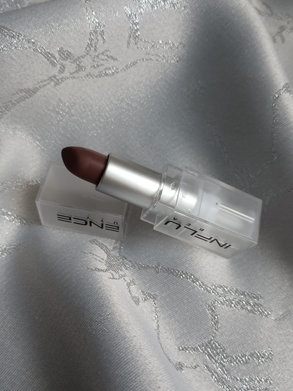 Роскошный глубокий оттенок из бюджета! Эко-помада Influence Beauty Lipstick #18 Perseverance