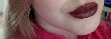 Роскошный глубокий оттенок из бюджета! Эко-помада Influence Beauty Lipstick #18 Perseverance