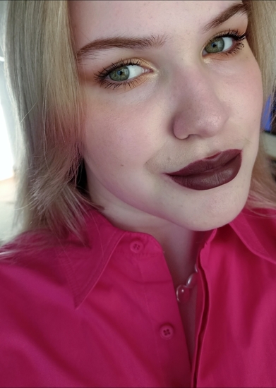 Роскошный глубокий оттенок из бюджета! Эко-помада Influence Beauty Lipstick #18 Perseverance
