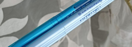 По-летнему яркий карандаш Rad plenty will do eye & lip #004 blue