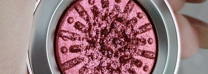 Old, but gold. Mac Extra Dimension Froster Firework the room