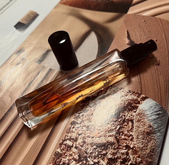За что я люблю ненавистную многими композицию? Вкуснейшая ваниль с миндалём в Montale Mukhallat
