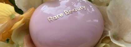 Мои лучшие друзья на лето и не только - легкая текстура, милейший дизайн. Rare Beauty Vulnerable blush Neutral